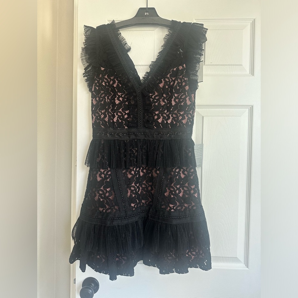 Adelyn Rae dress. Size Medium. Black and Nude. Never worn with tags.